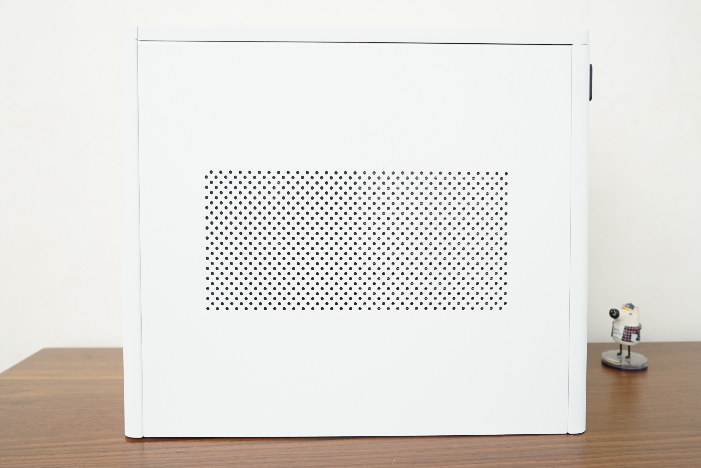 2000到3000元纯白海景房电脑配置,1800预算组装海景房电脑配置推荐