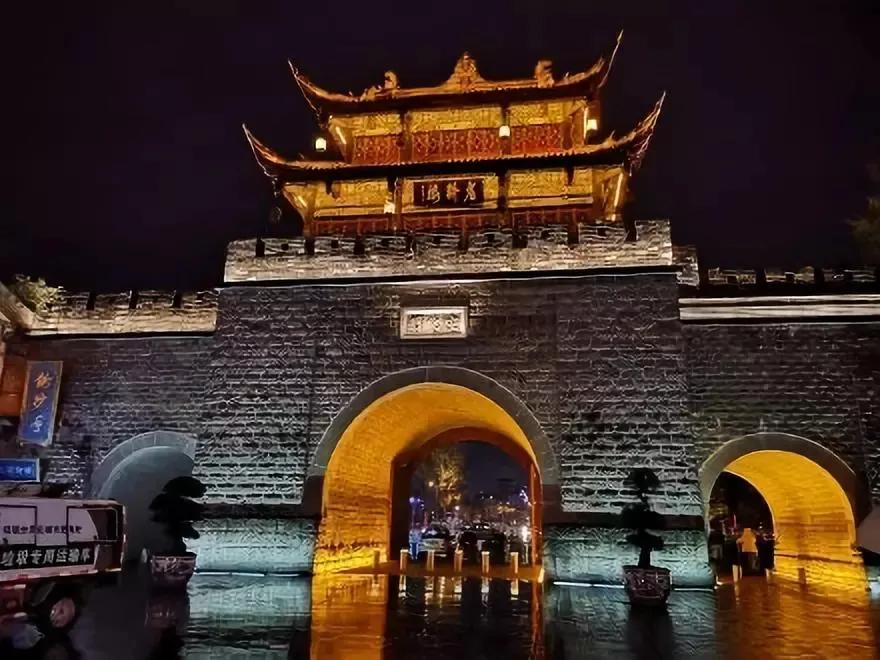 成都旅游攻略夜景推荐一下,国庆成都夜景必打卡之地