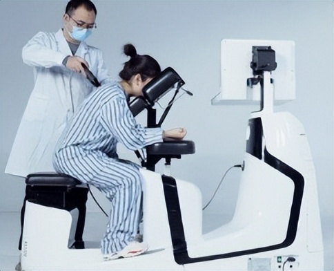 电磁式冲击波治疗中，传输系统对冲击波治疗仪的影响有哪些？