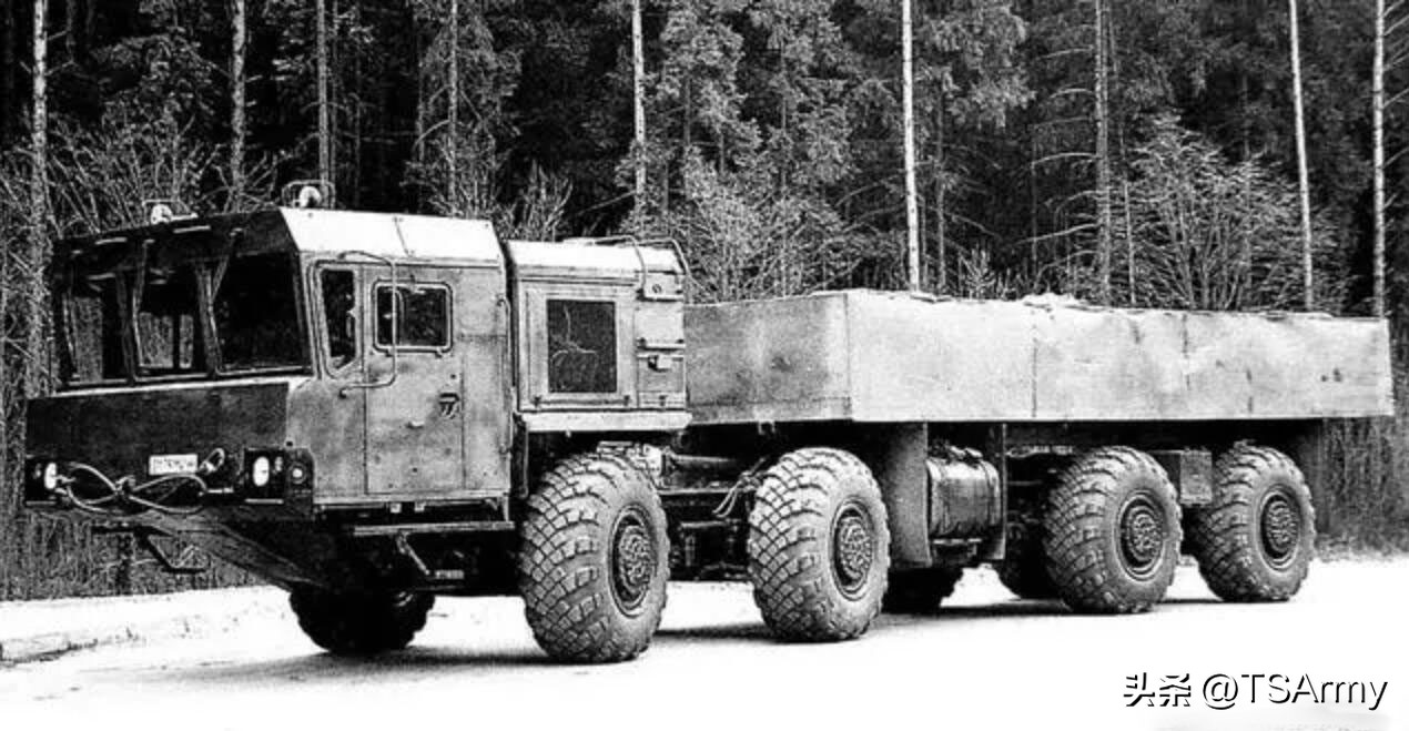 前苏联重型军用卡车图片,上个世纪的军用卡车苏联平头卡车