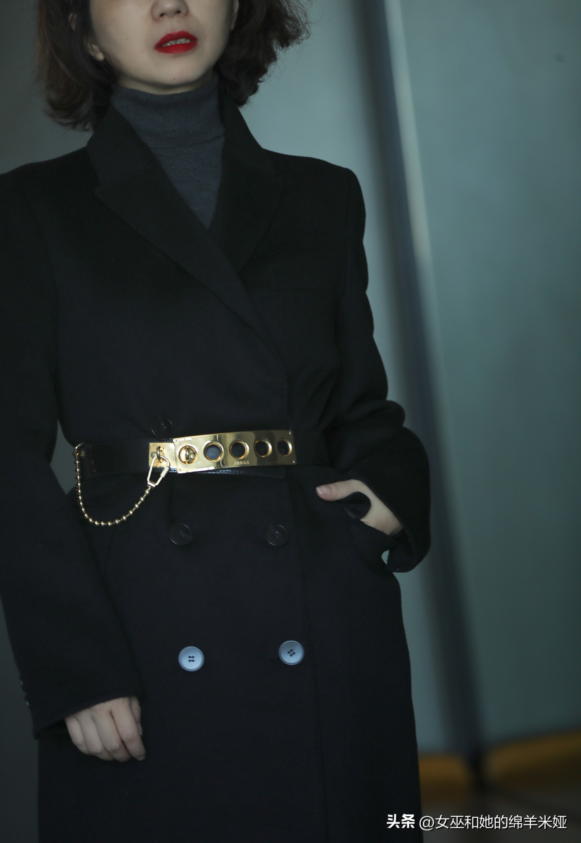 冬天怎么挑选衣服,冬天大衣什么颜色好看