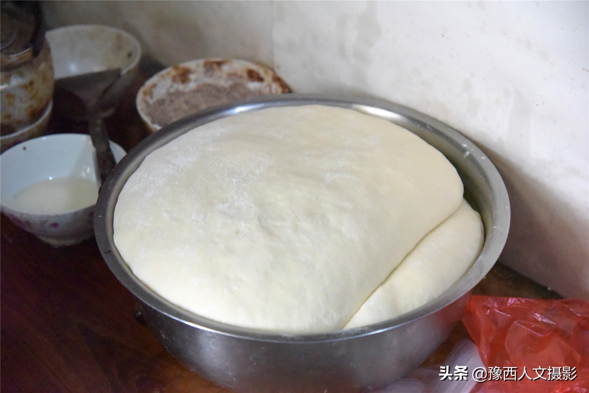 老酵母一直发不起来,什么干酵母发面不发酸