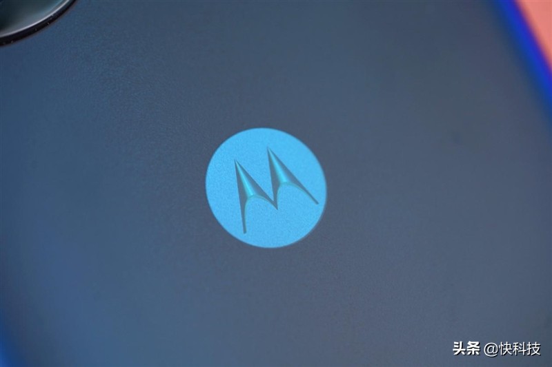 摩托罗拉edgex30全面屏版,摩托罗拉edgex30售价2999