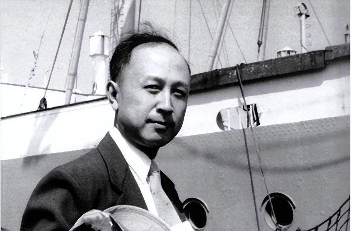 钱学森跟蒋英多大结婚的,钱学森和蒋英几岁结婚的