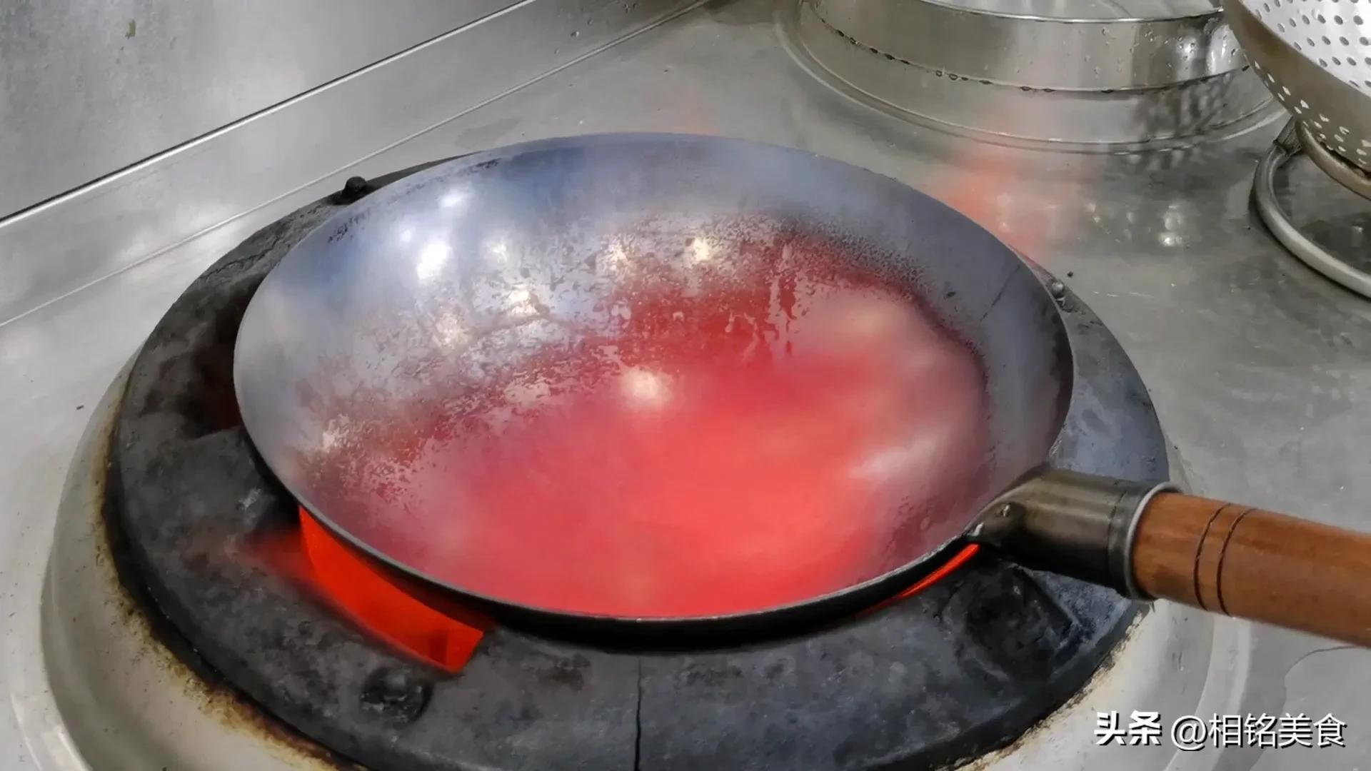 新铁锅怎样开锅小妙招视频,不粘锅的铁锅最佳开锅方法