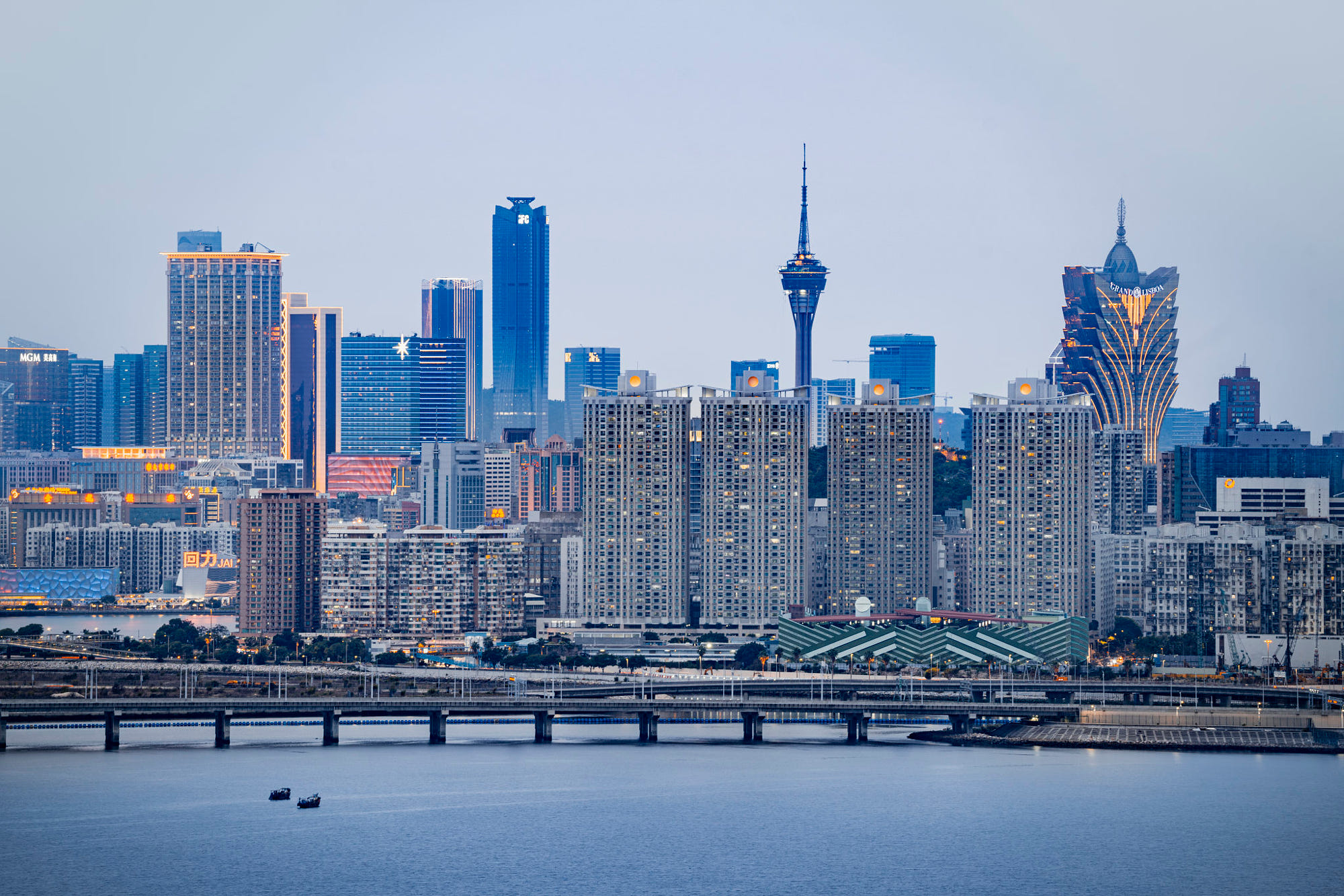 澳门五座极具特色的超高地标建筑,澳门地标建筑多高