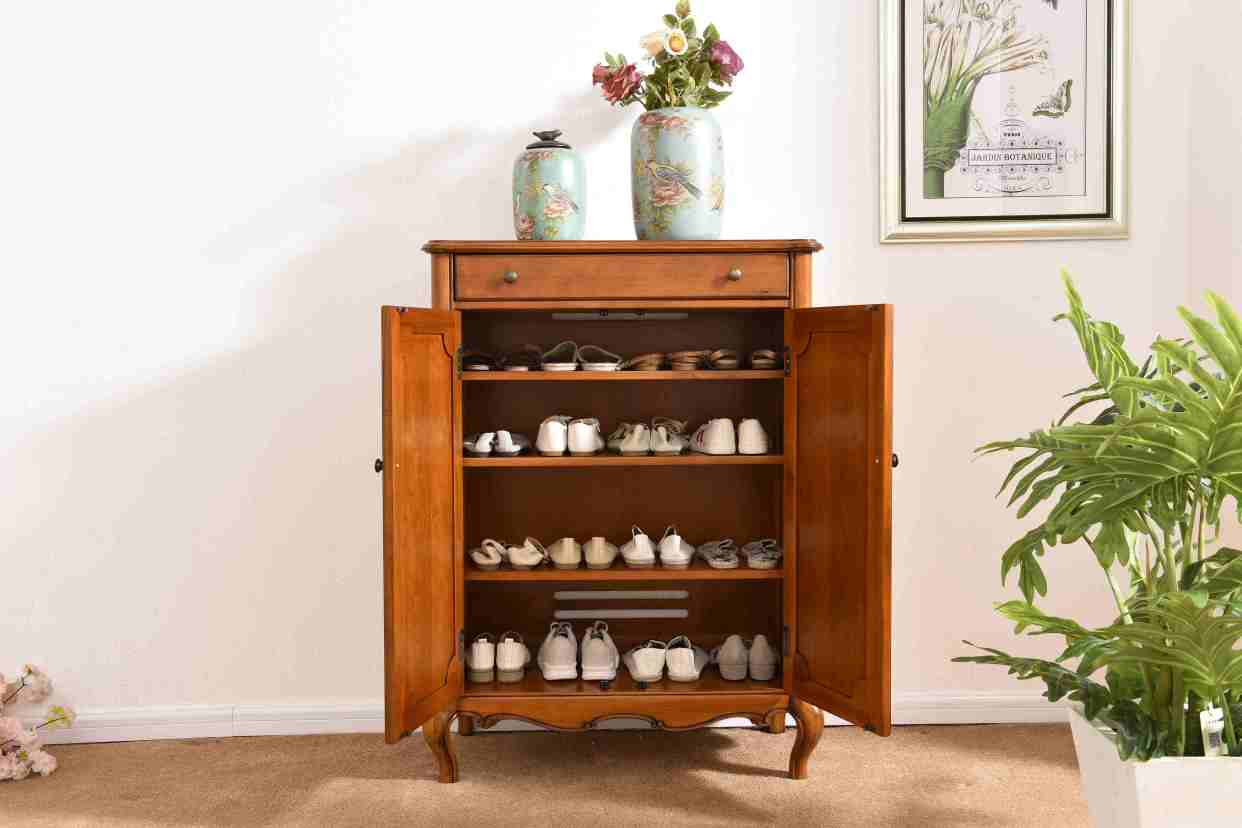 为什么洗完鞋鞋子变臭,鞋子一穿就臭怎么去除