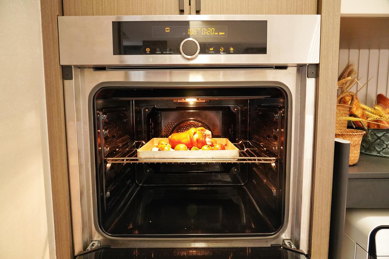 软烂不油腻的烤猪蹄你值得拥有,德国咸脆猪手如何烤才皮脆