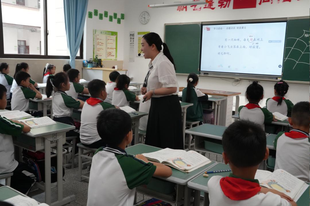 结对共建促交流同心共融谋发展,校际交流促成长携手同创