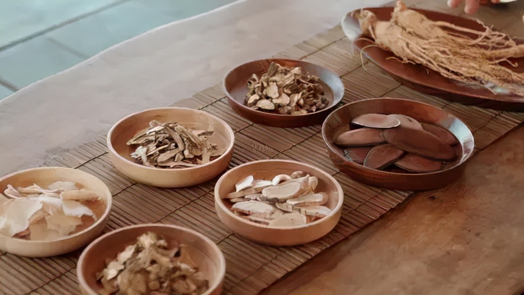 脾胃虚弱引起胃胀多久可以好,治疗脾胃虚弱胃胀的最好的中成药