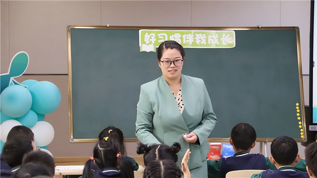 秉持“学·无涯”理念，天府八小迎来第二届“无涯课堂”教学节