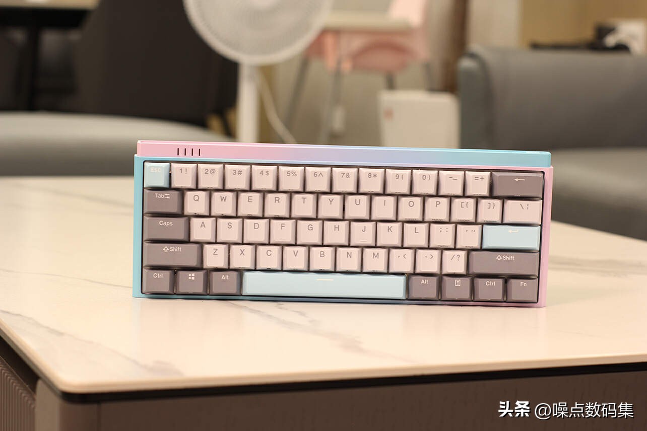 杜伽k330w热插拔机械键盘体验,杜伽k310樱桃黑轴键盘测评
