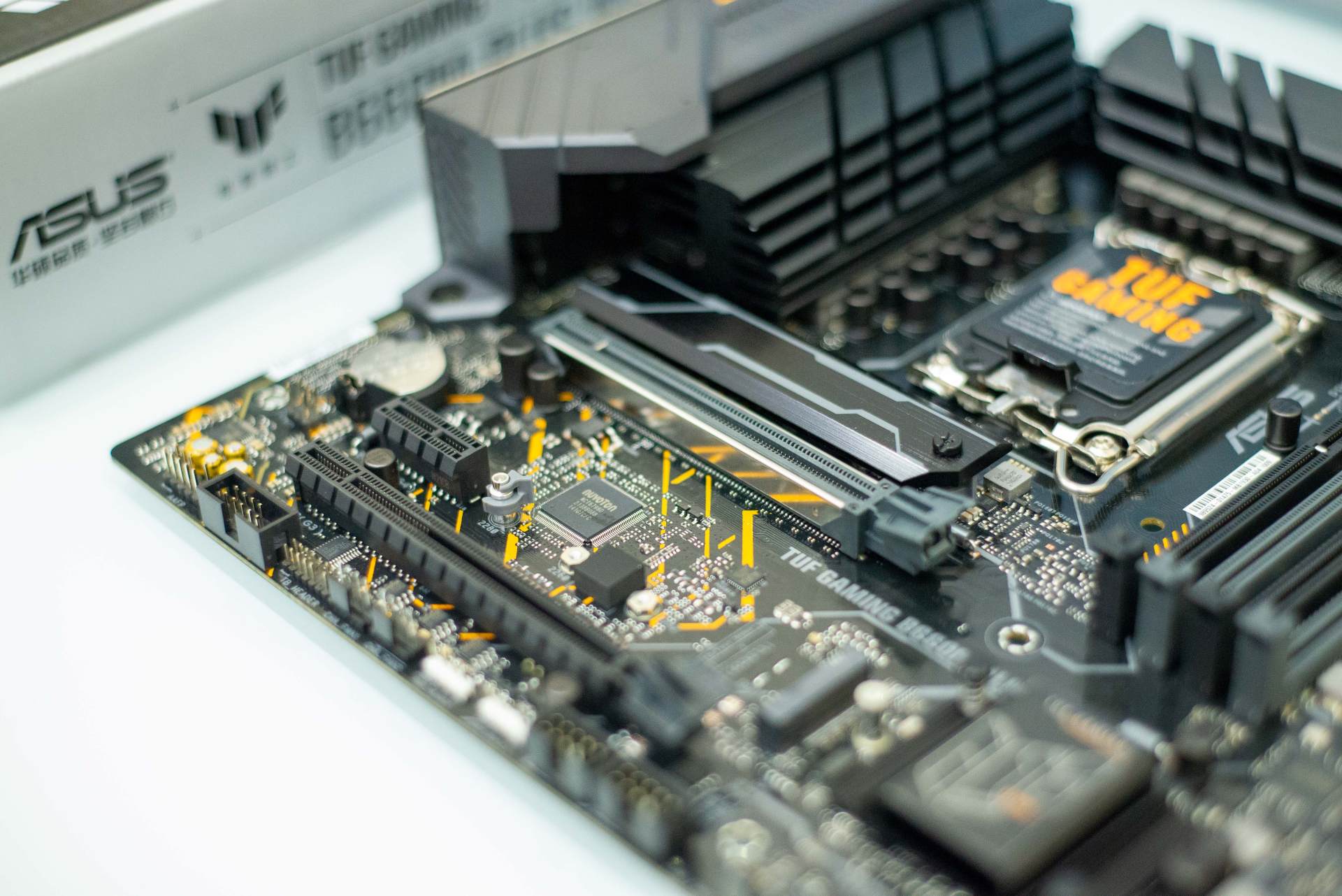 华硕ap201冰立方240水冷,华硕冰立方ap201支持多大的机箱