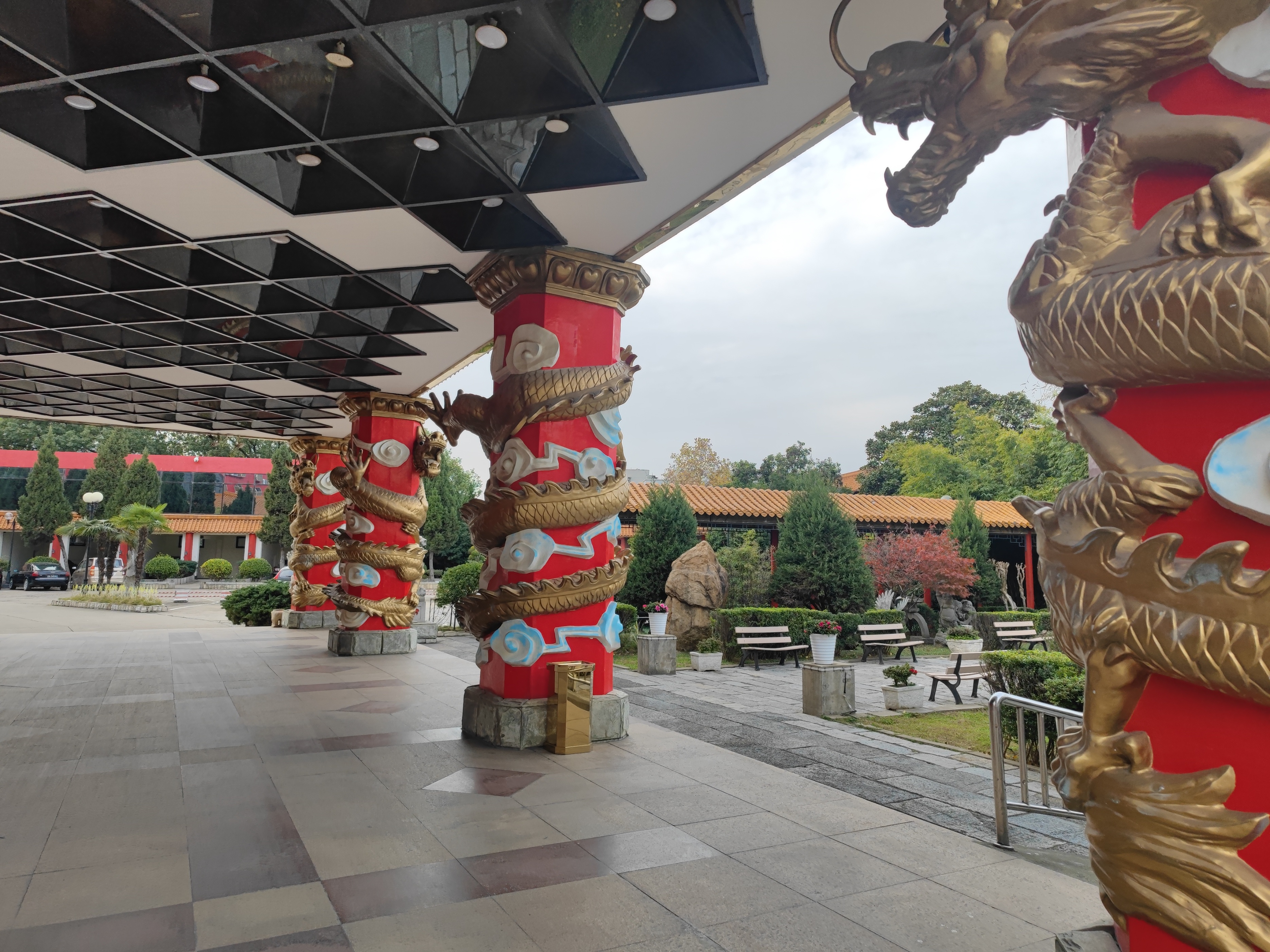 武汉湖滨花园大酒店,武汉湖滨花园酒店传说