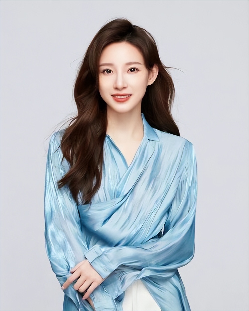 央视公认最漂亮的6位女主持人,至今未婚的央视女主持