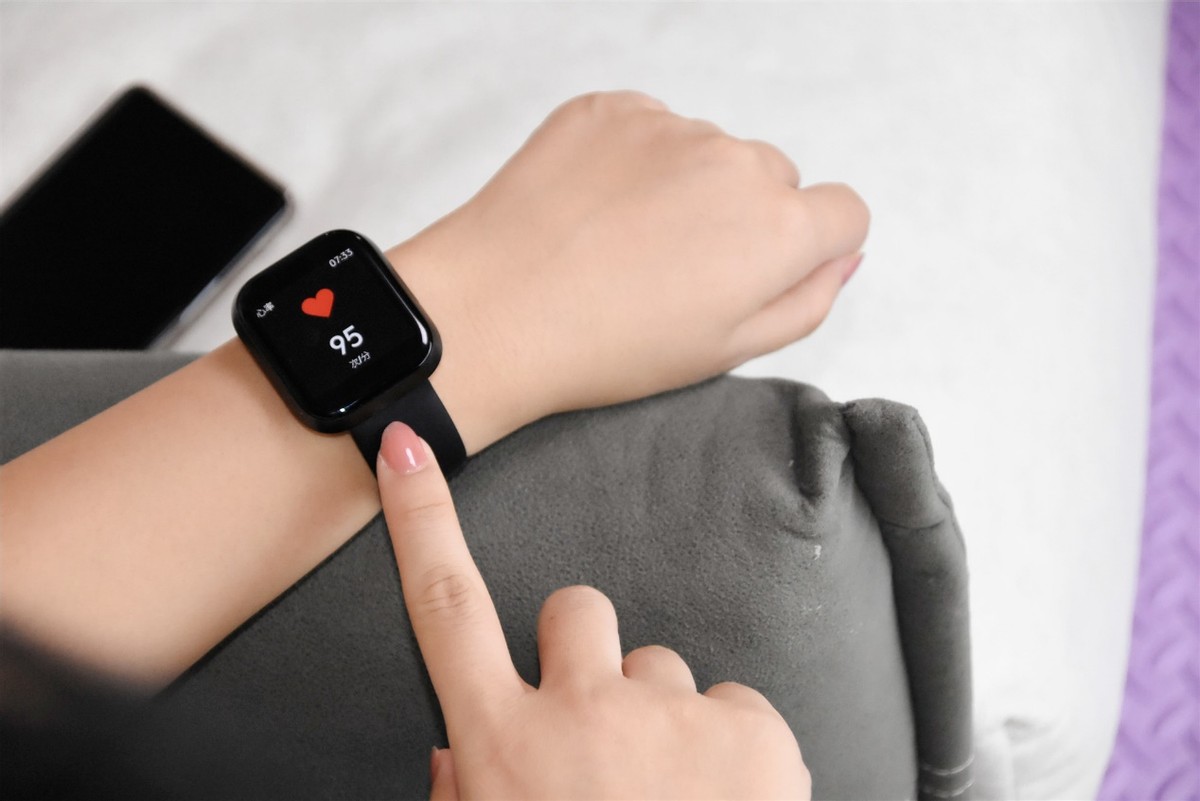 小米智能手表圆盘推荐200元以内 (200元以内可以刷抖音的智能手表)