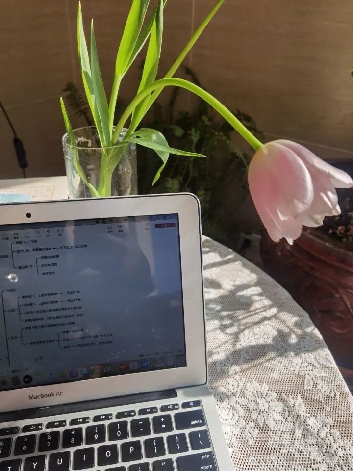 玩游戏一个月赚7000多,玩了几天游戏挣了一万