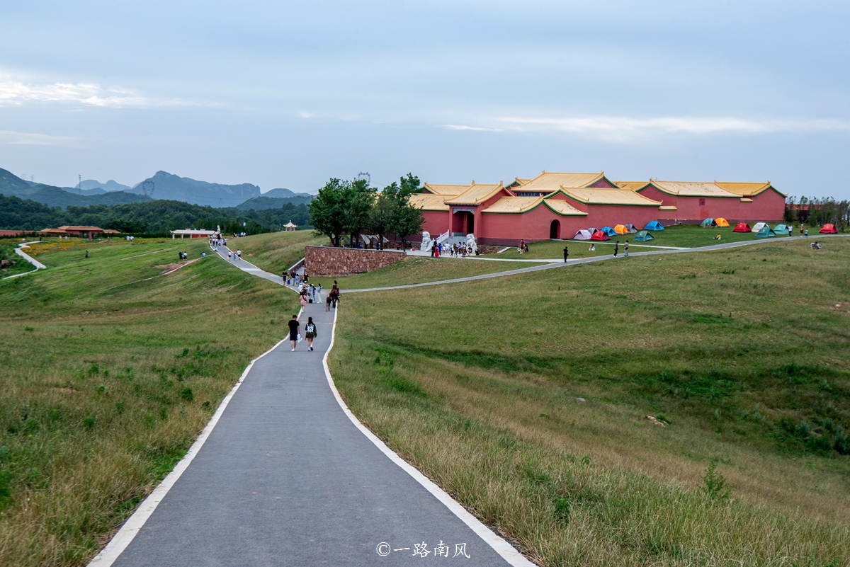 河南特别大的草原,美丽的河南大草原