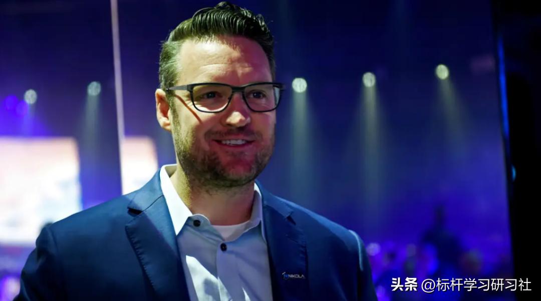 靠一辆玩具车，骗走300亿！扬言干掉马斯克的人，把自己送进监狱