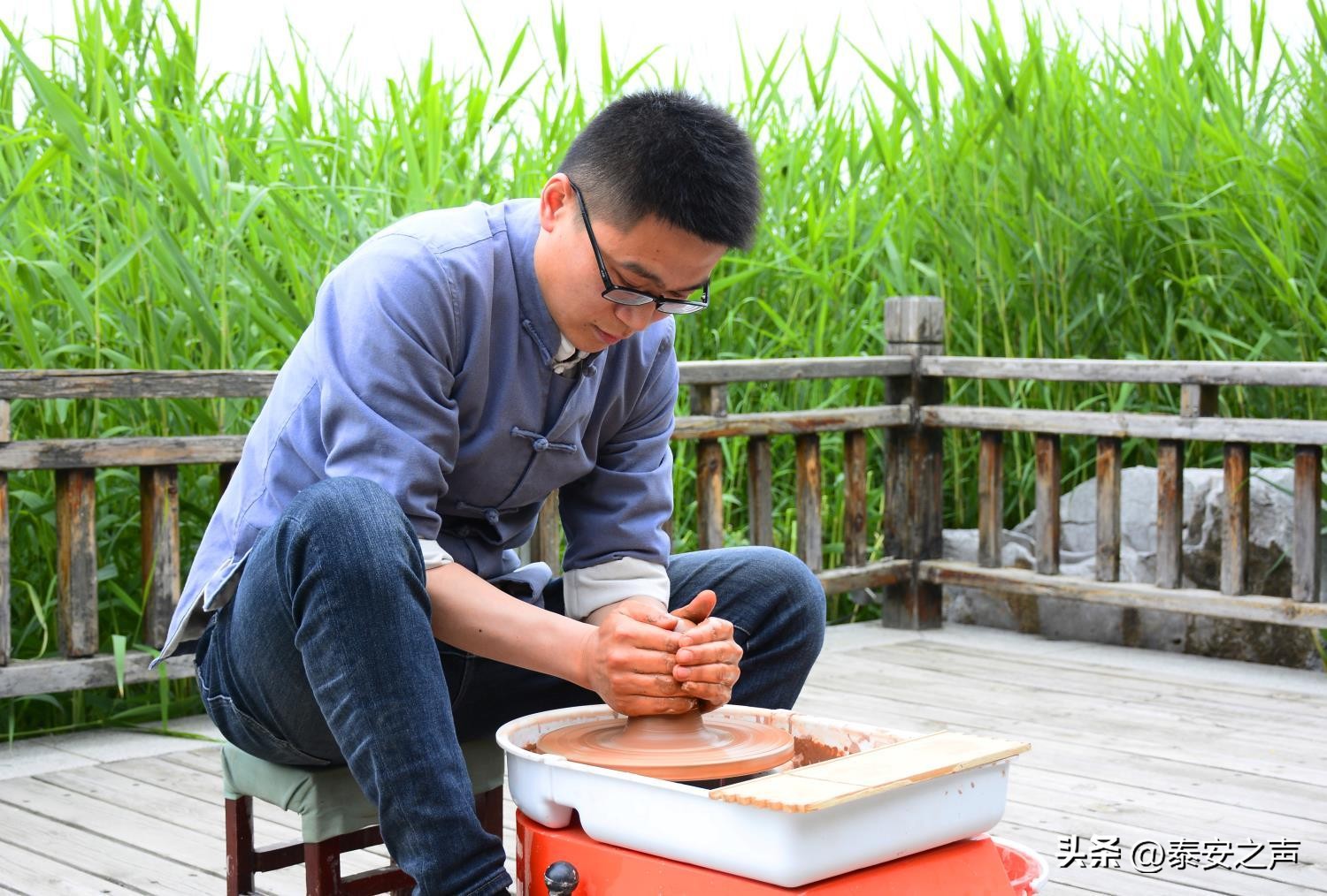 *安泰**市宁阳县：陶埙之美匠心守艺