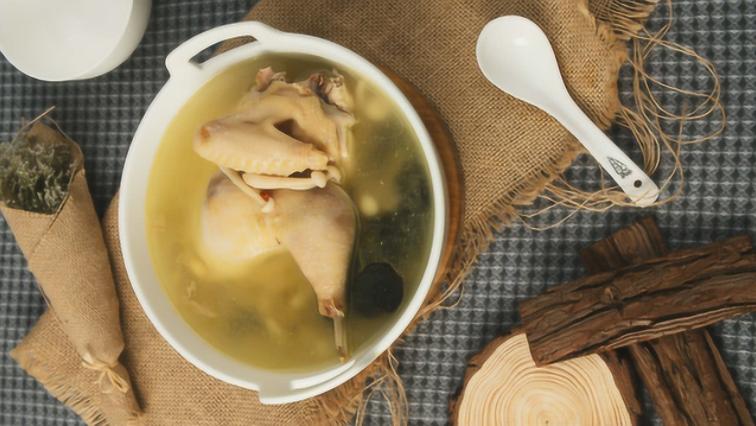 上午生宝宝跟下午生哪个好,上午生孩子真的比下午好吗