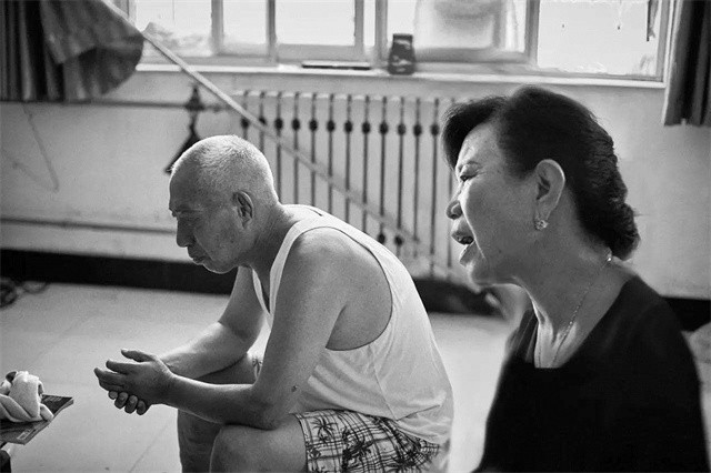 用冤狱赔偿款投资权健河南农民赵作海：钱没赚到保健品吃了一堆