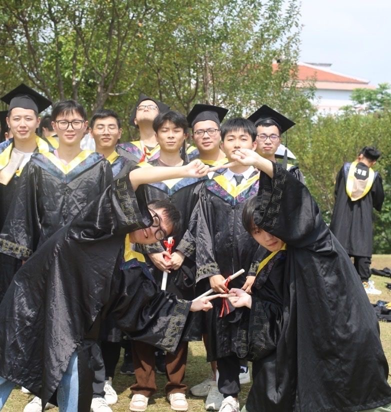 穿cos服的适合在哪里拍照,穿cosplay毕业