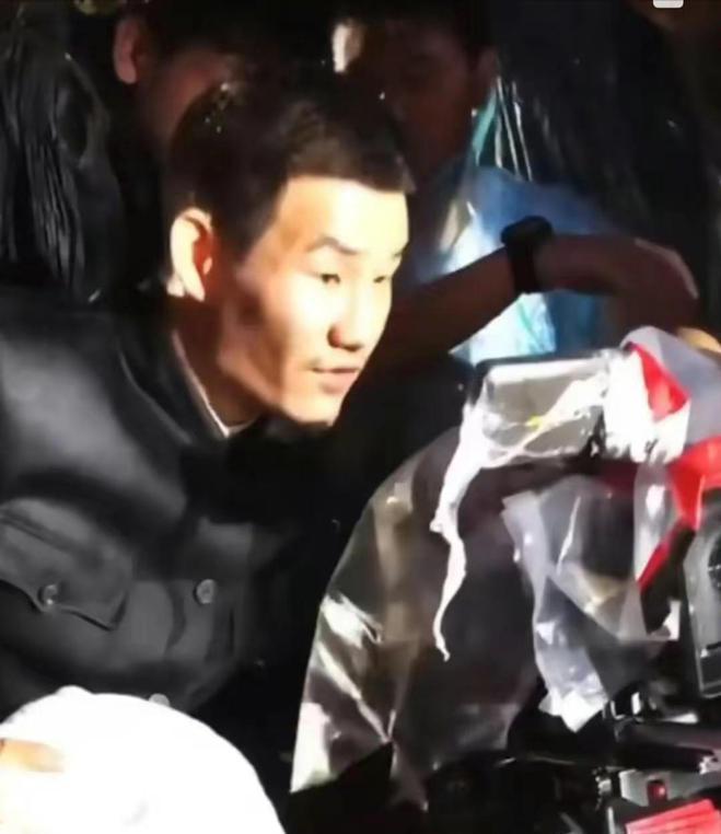 嘎子谢孟伟连麦被骂完整,嘎子谢孟伟被怼合集