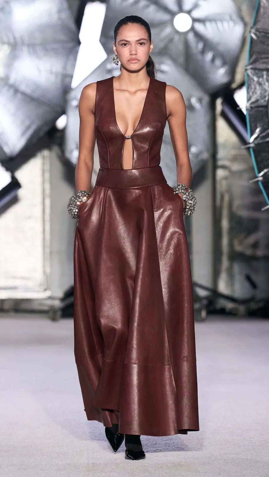 2023-2024秋冬流行趋势款式,2023秋冬流行趋势款式颜色