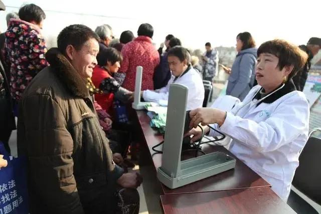 农业补贴和养老补贴,代表建议提高农民养老标准