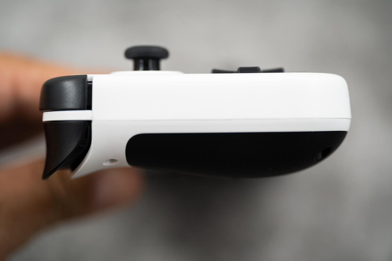 微软官方授权的第三方手柄百元,手机变微软手柄