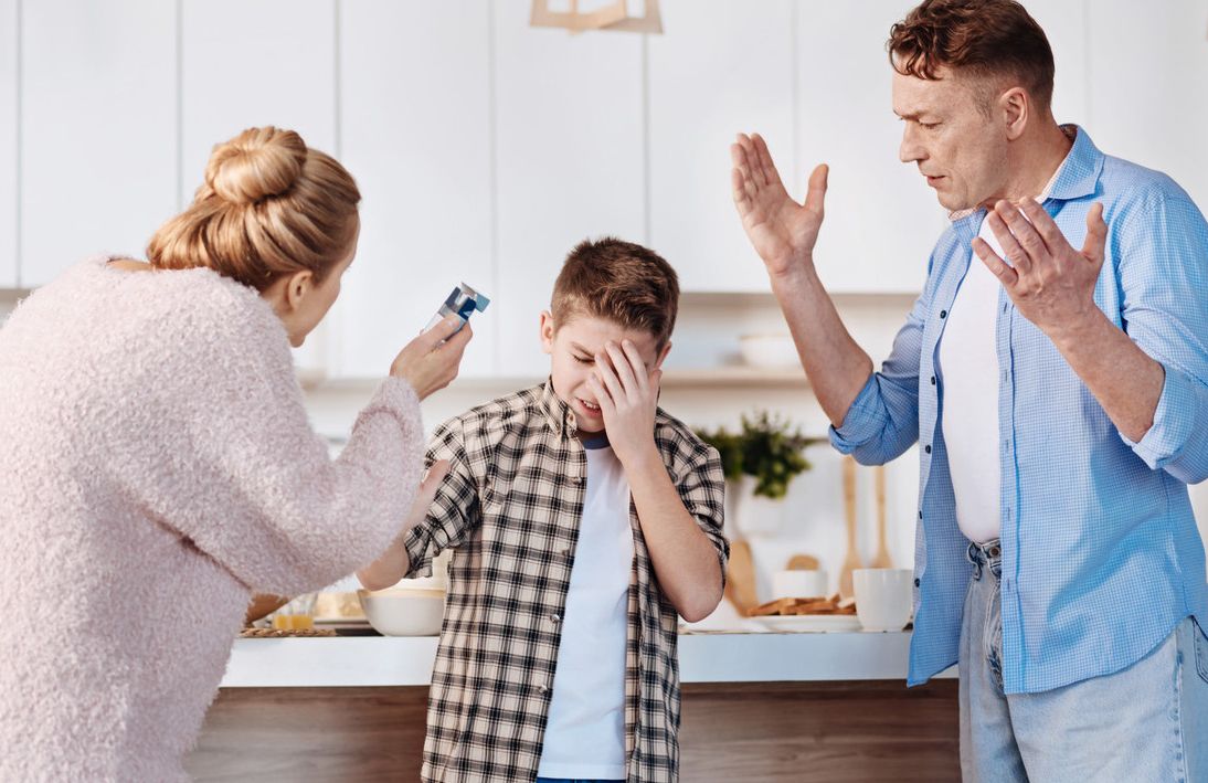 孩子厌学沉迷手机叛逆怎么办,高一孩子沉迷手机厌学