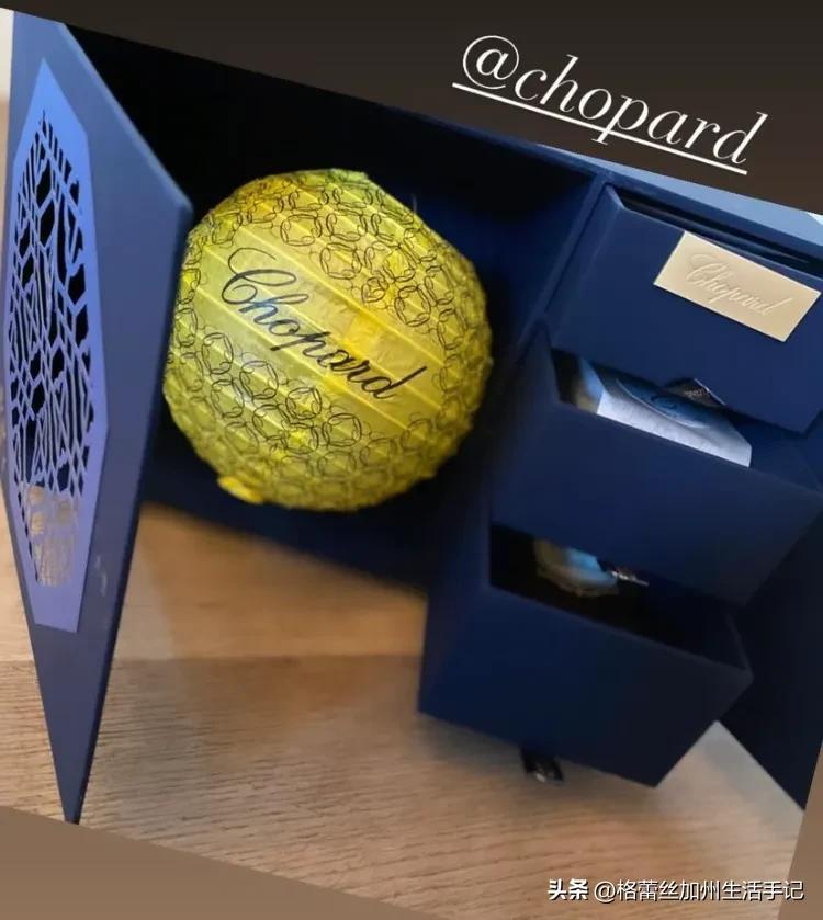 顶级奢侈品牌爱马仕香奈儿在中秋节给他们的VIP客户送什么礼物？