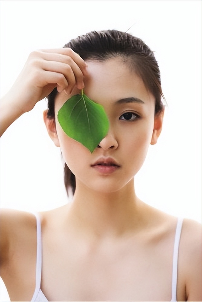 花期巨短的5位90后小花：出道时惊为天人，缘何一部戏耗光灵气？