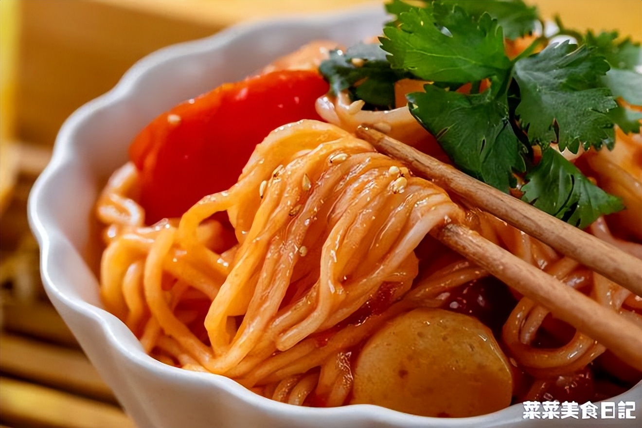 只用电饭锅就能做的饭菜,家里只有一个电饭锅如何做吃的