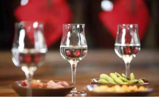 烟酒店的酒有什么套路,烟酒店为什么要藏烟