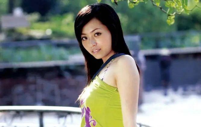 张靓颖谈错爱事件,张靓颖错误爱情观