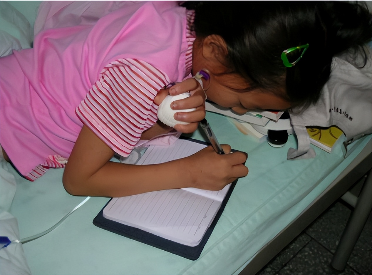 7岁女孩身患绝症自愿放弃治疗,八岁女孩罹患绝症生命仅剩三年