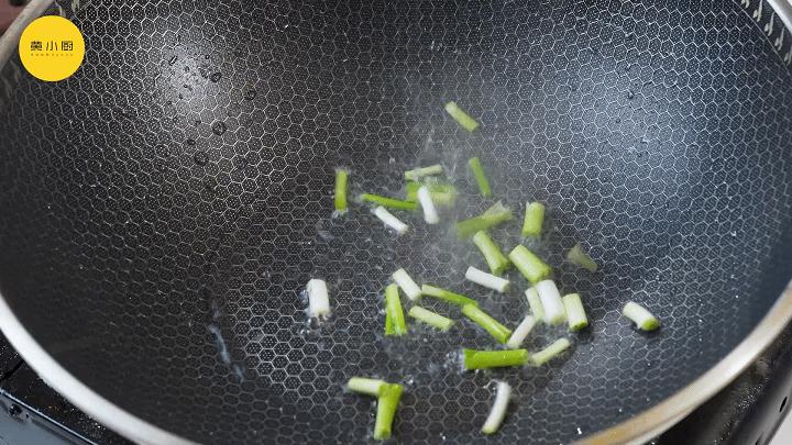 鲜鱿鱼炒西芹要怎么做才好吃,西芹炒鱿鱼花的家常做法图片