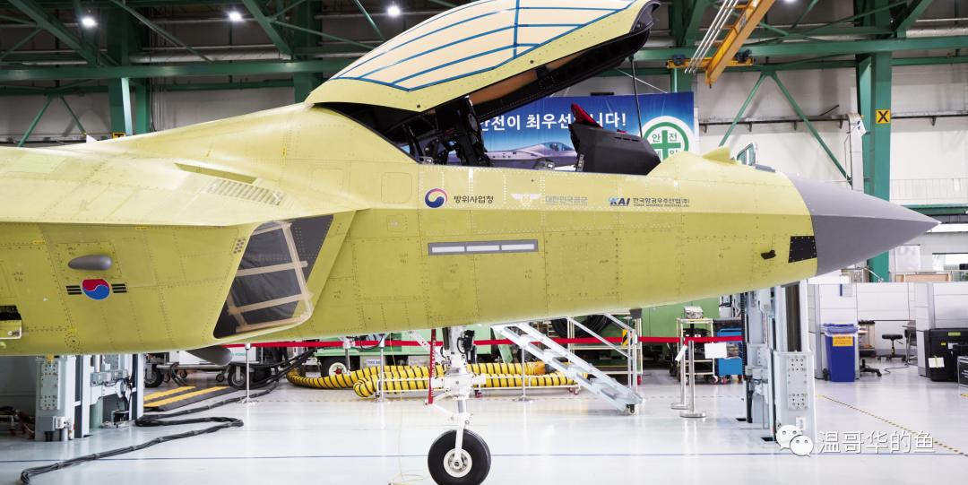 韩国四代kf-21战斗机首飞,猎鹰kf21战斗机