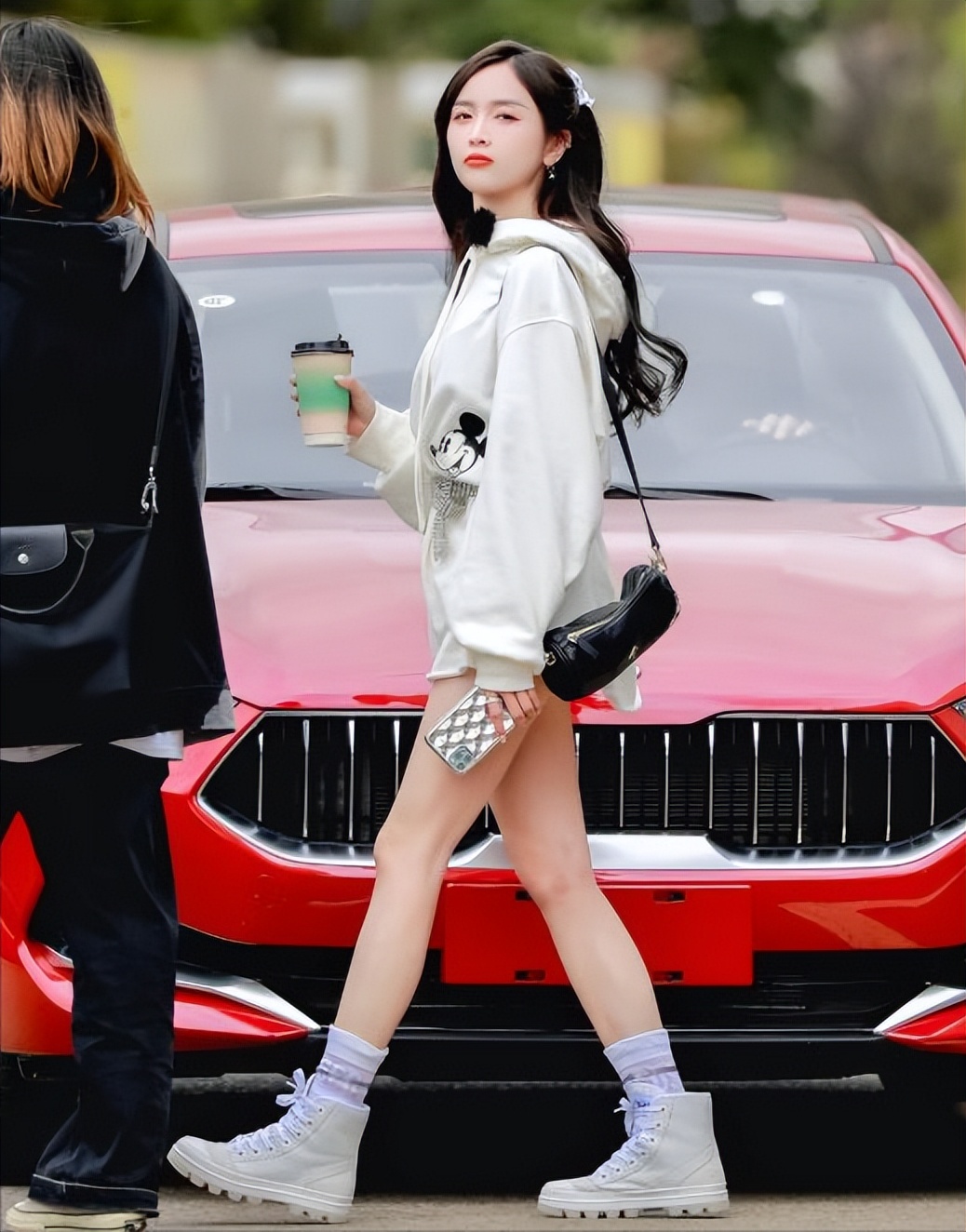 身高不足160女生穿靴子,身高不到160的女生穿搭