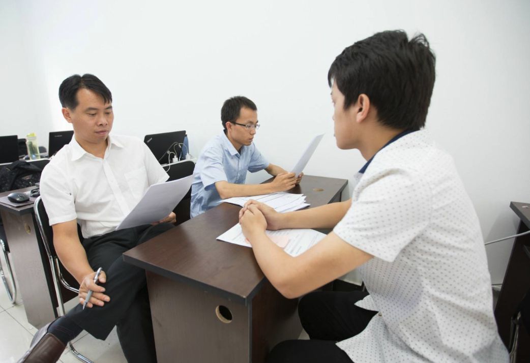 平面设计学习课程平面设计专业,中专学计算机平面设计专业前景好