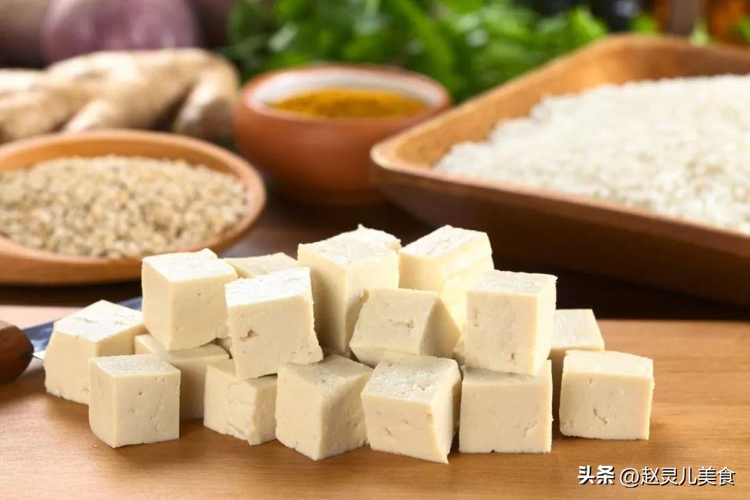 年纪大了要养骨要吃八样食物,年过50一定要认识这四个字