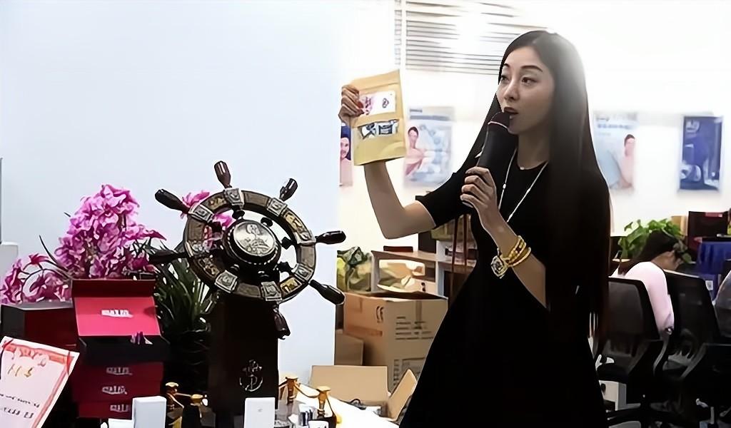 山东未婚妈妈生下三胞胎,山东女子未婚生下三个混血宝宝