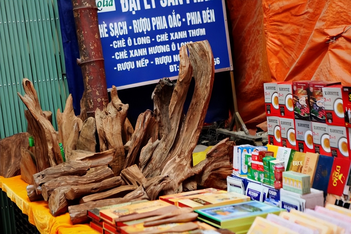 中越边境越南的露天集市,高平集市