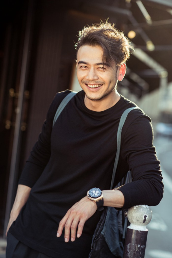 杨烁落魄总裁,杨烁落魄的时候捡垃圾