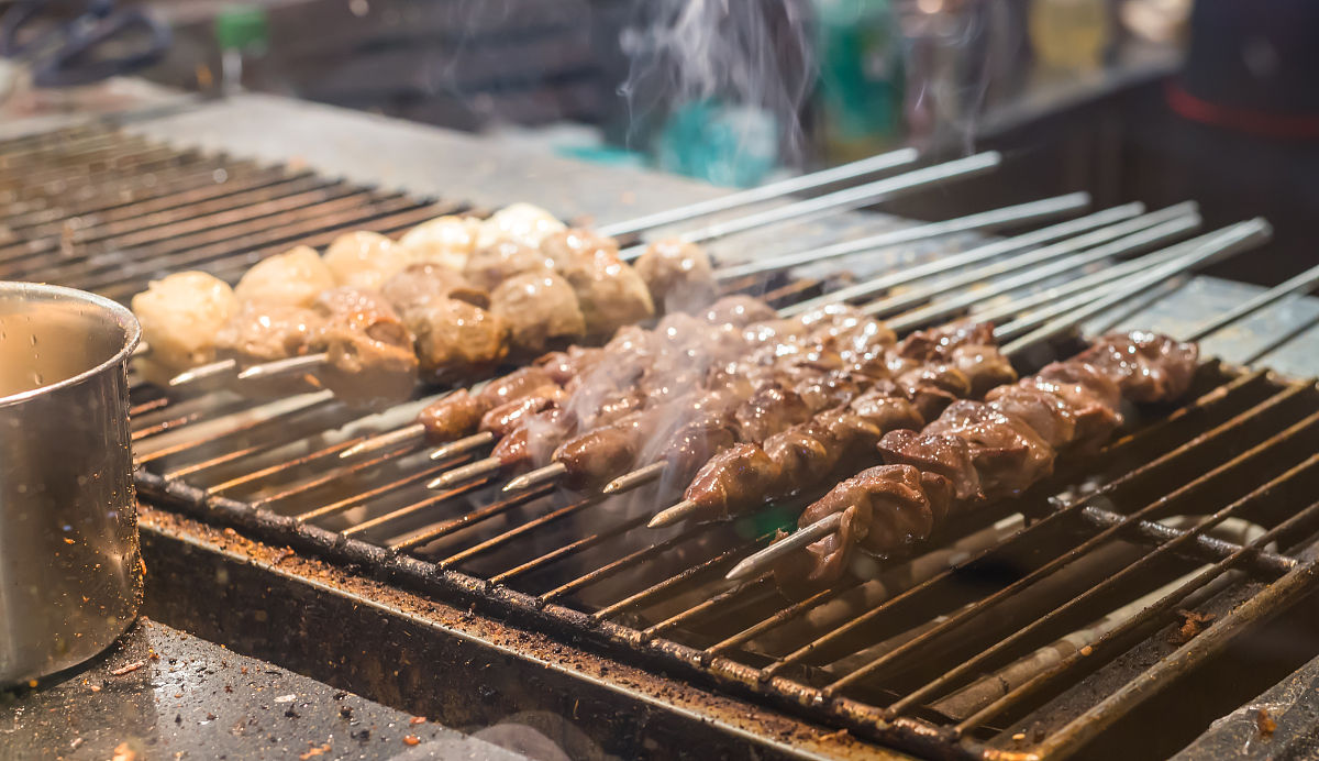 去成都旅游必吃的美食有哪些,成都最值得玩的景点和小吃