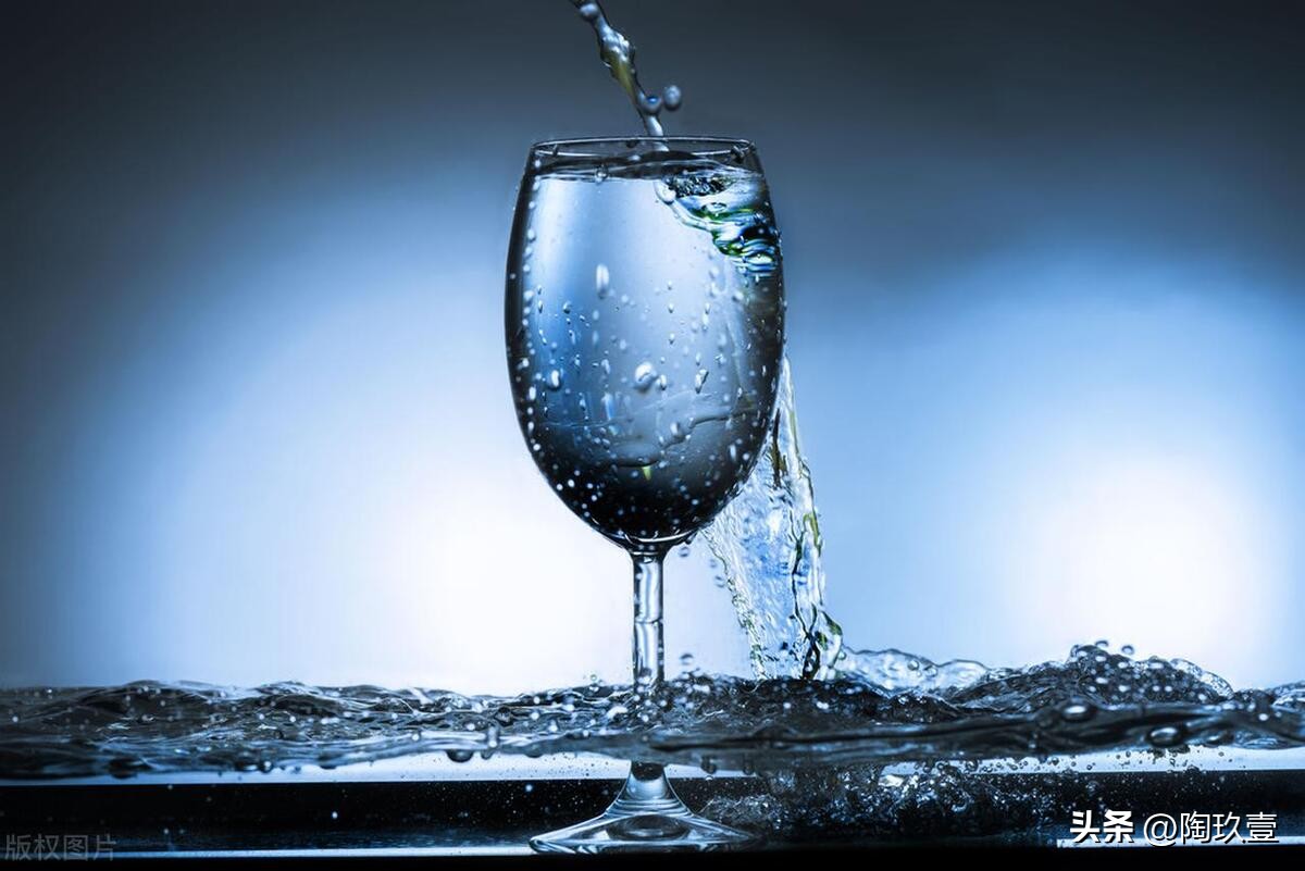 夏季工作大量出汗防止中暑喝什么,夏天工地上怎么预防中暑