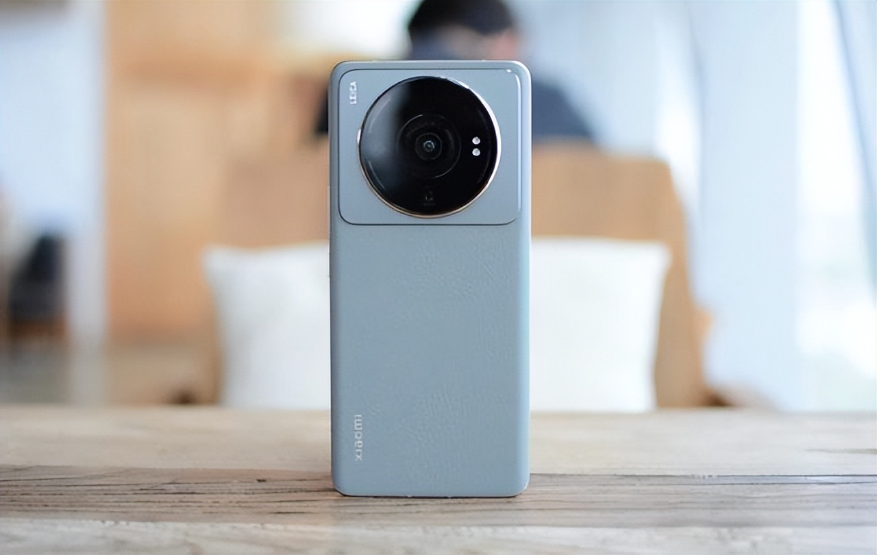 刚发布的华为mate50哪款性价比高,抛开爱国情怀华为mate50值得买吗