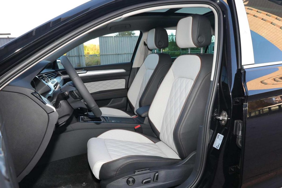 省油空间大好看的5万8万轿车推荐,手握15万买车这3款轿车首选